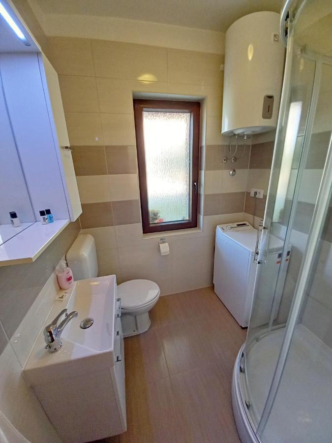 Apartments Tina & Denis Pula Ngoại thất bức ảnh