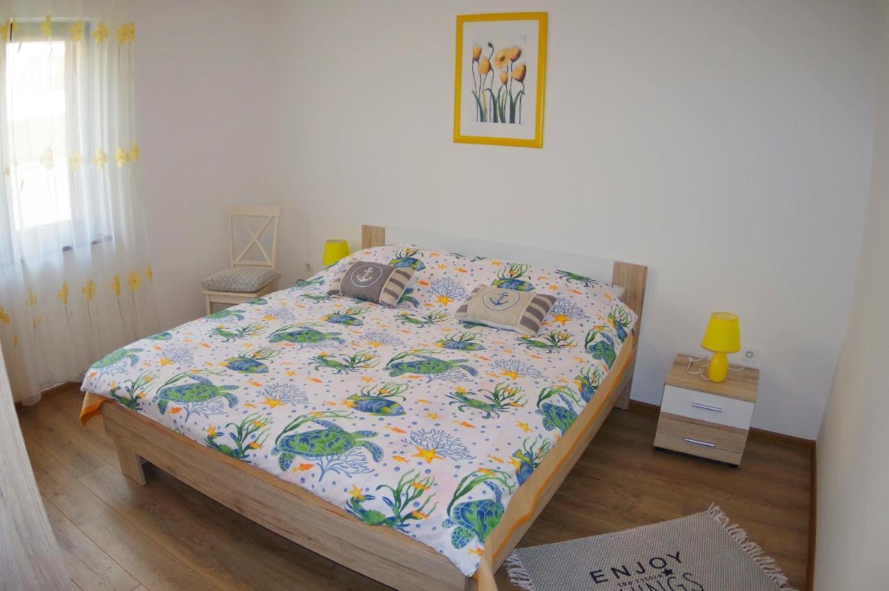 Apartments Tina & Denis Pula Ngoại thất bức ảnh